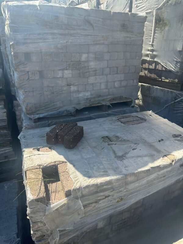 Dikformaat beton rood (P50) - Afbeelding 3