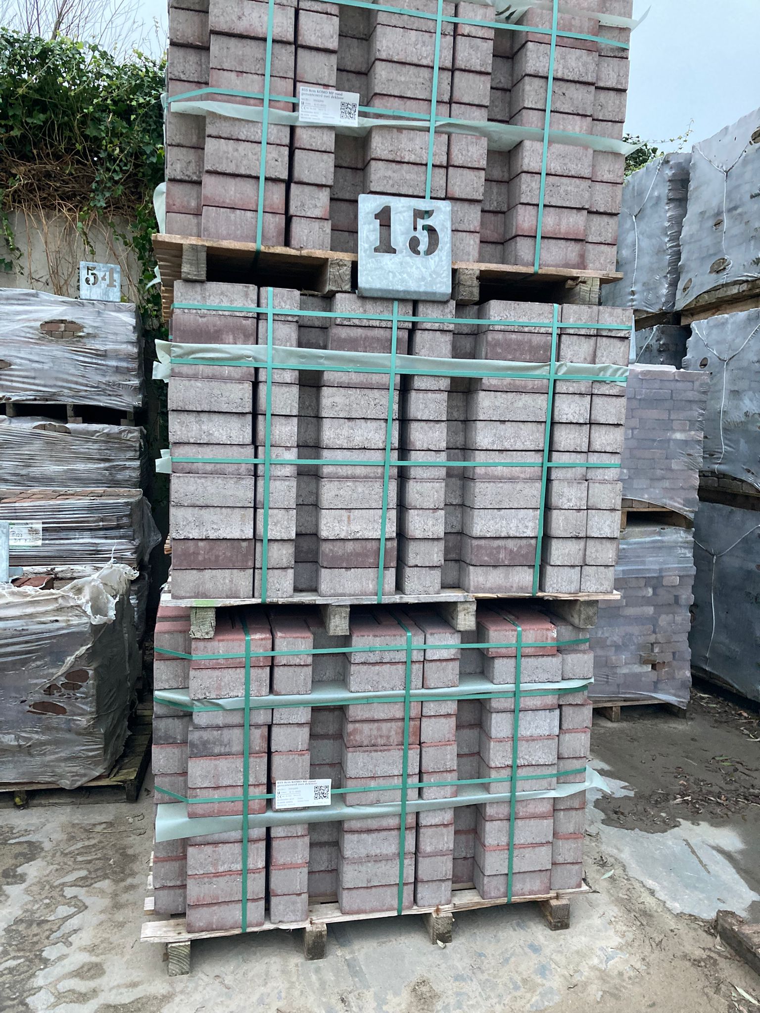 BKK / Betonklinker rood genuanceerd b-keus (P15)