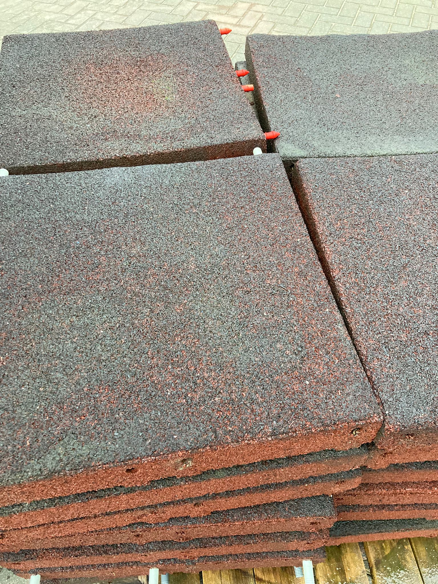 Rubbertegel 50x50x5cm (P47) - Afbeelding 3