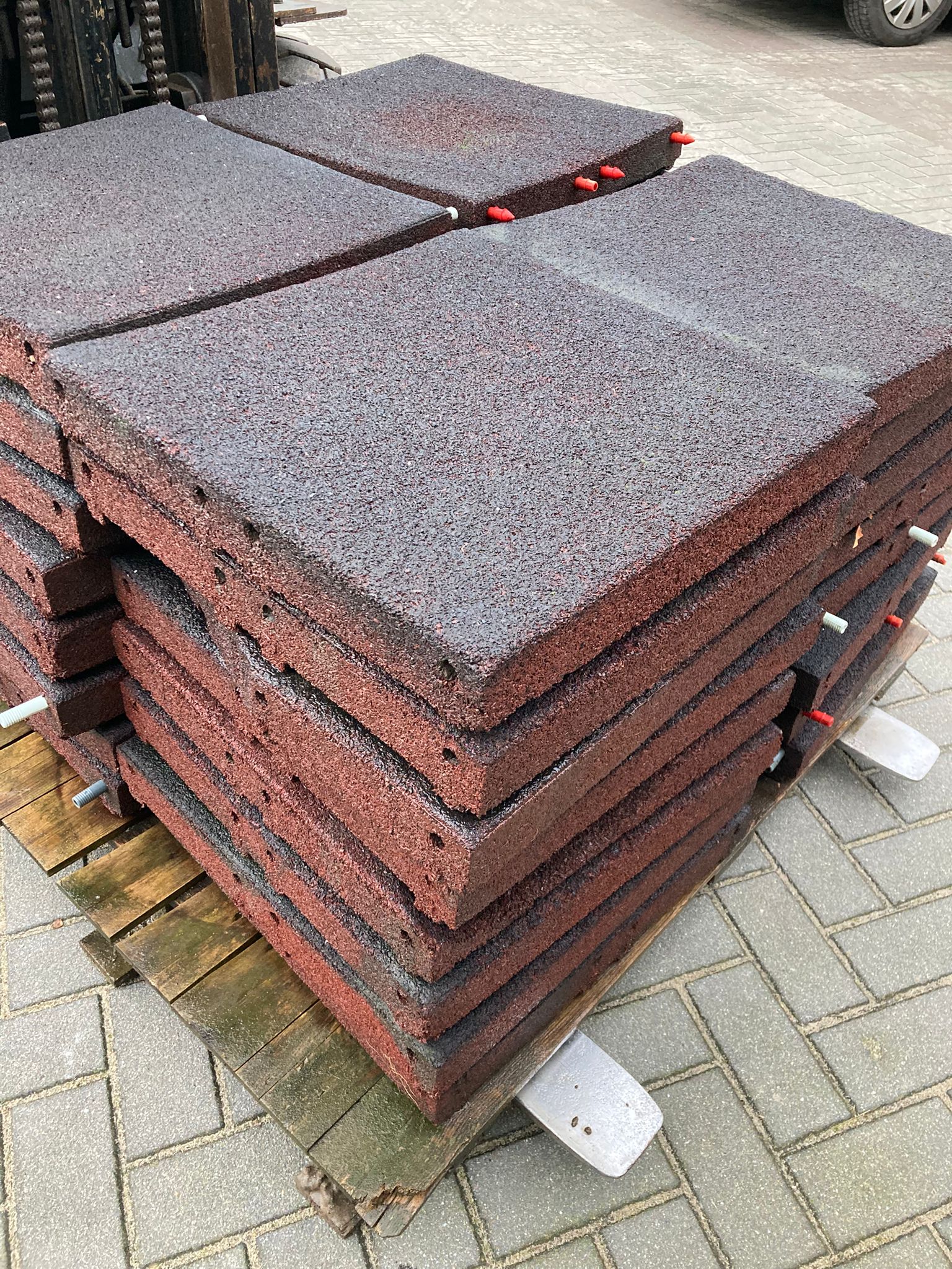 Rubbertegel 50x50x5cm (P47)